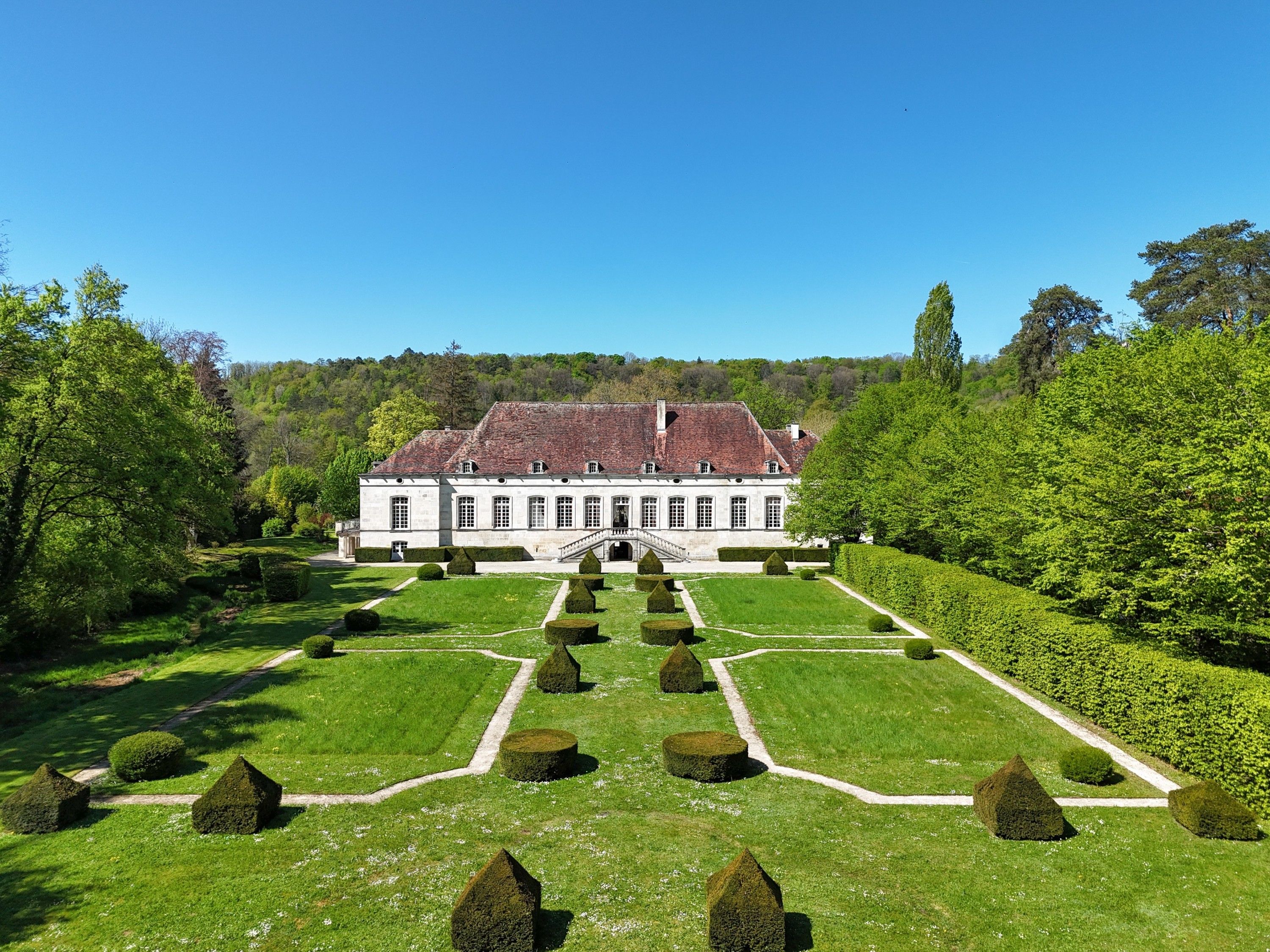 Obrázky Barokní château s parkem u Chaumont – Haute-Marne