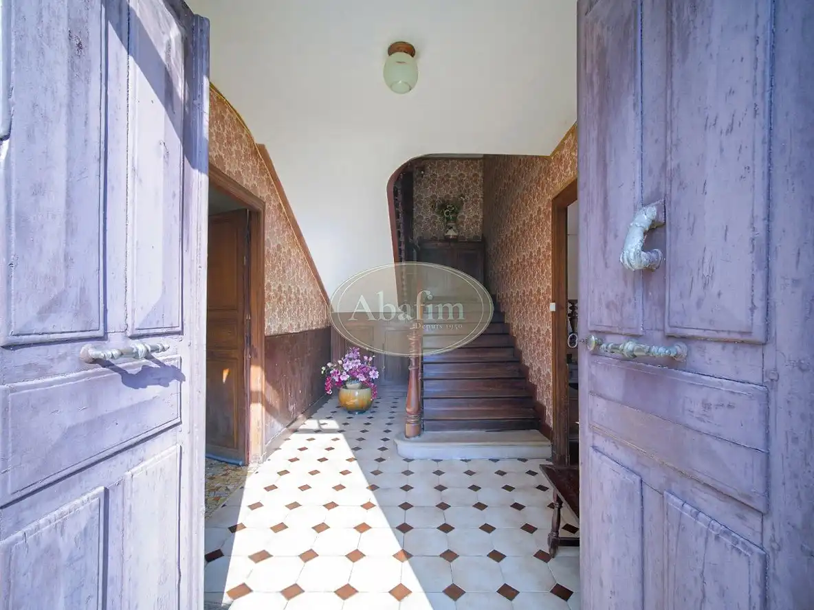 Obrázky Enclos Béarnais – Historická uzavřená usedlost z 18. století mezi Pau a Nay