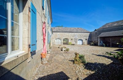 Historická nemovitost na prodej Nay, Nouvelle-Aquitaine, Foto 3/17