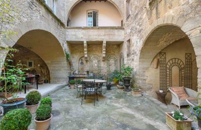 Zámeček Uzès, Occitanie