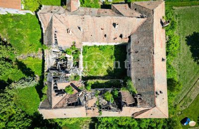 Zámek na prodej Vršovice, Zámek Vršovice, okres Louny, Foto z dronu