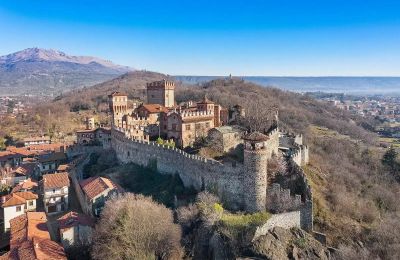 Hrad na prodej Pavone Canavese, Piemonte, Obecný pohled