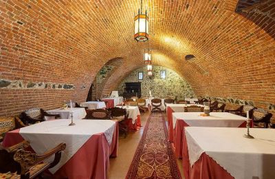 Hrad na prodej Pavone Canavese, Piemonte, Restaurace