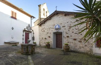 Hrad na prodej Croci di Calenzano, Toscana, Kaplička
