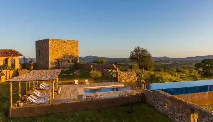 Historické nemovitosti, Camisa Homes & Villas