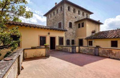 Hrad na prodej Vicchio, Toscana, Nádvoří