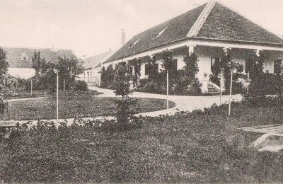Zámeček na prodej Koplotovce,  kaštieľ, Trnavský kraj, Historický pohľad- vedľajšia kúria