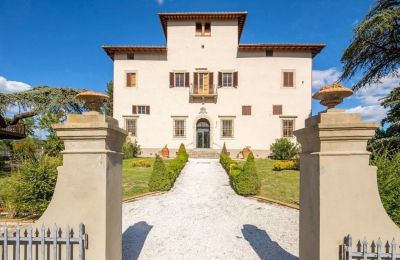 Zámeček na prodej Firenze, Toscana, Pohled zepředu