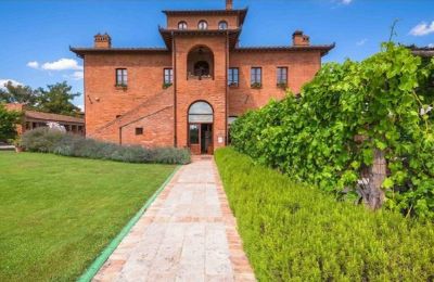 Historická vila na prodej Sinalunga, Toscana, Pohled zepředu