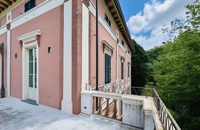 Historická vila na prodej San Giuliano Terme, Toscana, Terasa