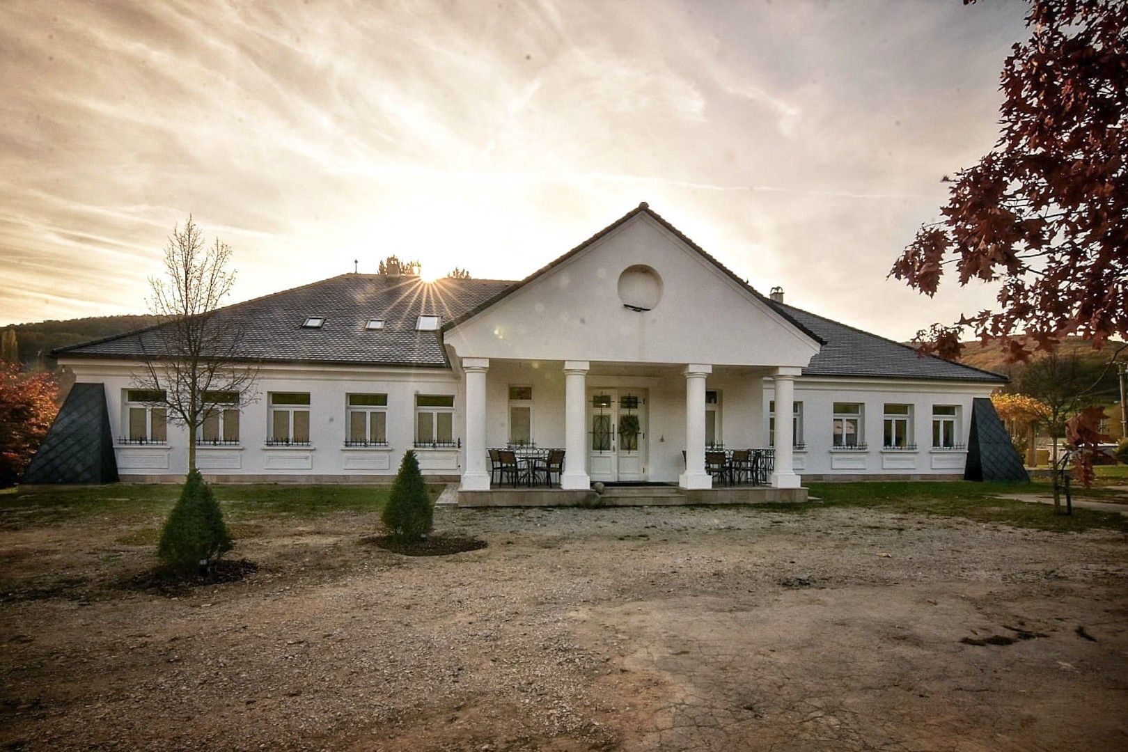 Obrázky Malý zámeček na prodej u hranic s Českou republikou