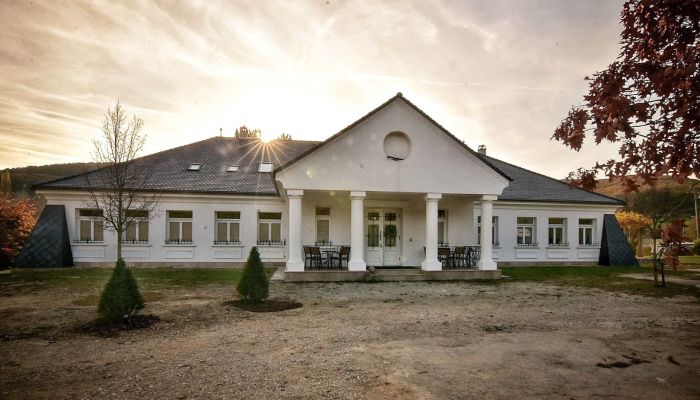 Zámeček na prodej Trenčiansky kraj, okres Trenčín, Melčice - Lieskové, Melčice,  Slovensko