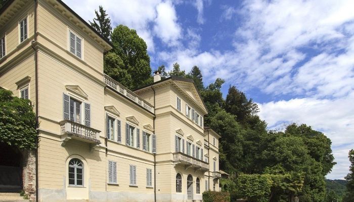 Reprezentativní byt v historické budově na prodej Orta San Giulio, Piemonte,  Itálie