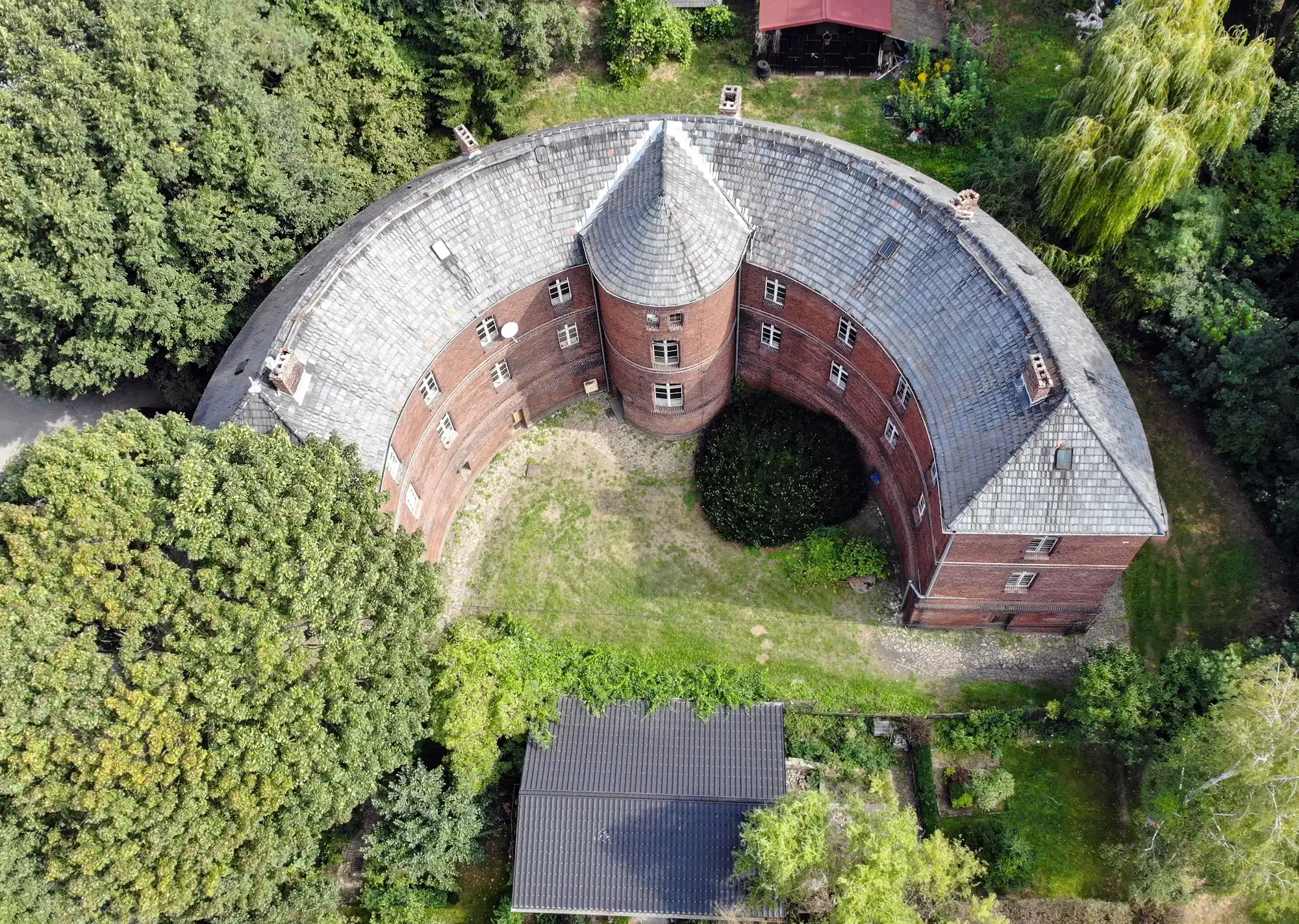 Obrázky Pevnostní stavba na ostrově Ostrówek na řece Odře