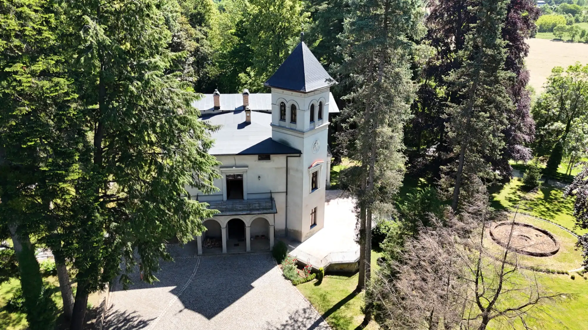 Obrázky Historická vila v Údolí zámků v Krkonoších