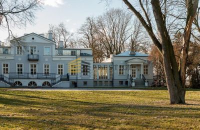 Zámeček na prodej Ojrzanów, Pałac w Ojrzanowie, Mazovia, Pohled zezadu