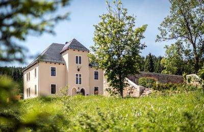 Historické nemovitosti, Pohádkový lesní dům v samostatné poloze v Krušných horách