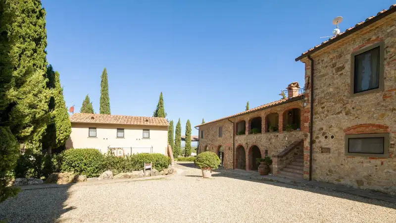 Venkovský dům na prodej Bucine, Toscana,  Itálie, 3