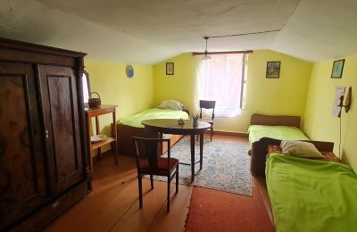 Historická nemovitost na prodej Izbica Kujawska, Toruńska 9, Kujavsko-pomořanské vojvodství, sypialnia na piętrzre