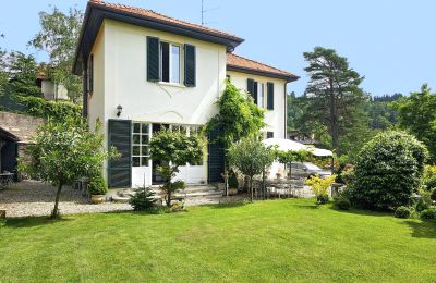 Historická vila na prodej Bee, Piemonte, Pohled zvenku