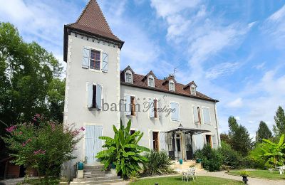 Zámeček na prodej Pau, Nouvelle-Aquitaine, Pohled zvenku