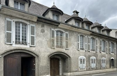 Zámeček na prodej Lourdes, Occitanie, Pohled zepředu