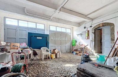 Historická nemovitost na prodej Bagnères-de-Bigorre, Occitanie, Garage