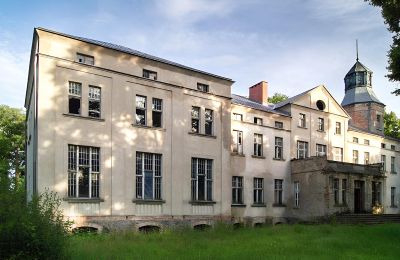 Historické nemovitosti, Żelmowo: Zámeček s historickým interiérem v Západopomořansku
