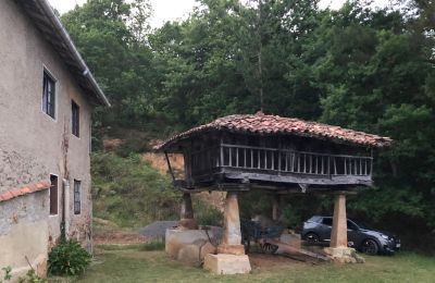 Venkovský dům na prodej Niévares, Asturias, Horreo