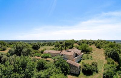 Historická nemovitost na prodej Uzès, Occitanie, Umístění nemovitosti