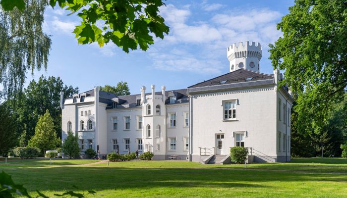 Reprezentativní byt v historické budově na prodej 18445 Groß Mohrdorf, Meklenbursko-Přední Pomořansko