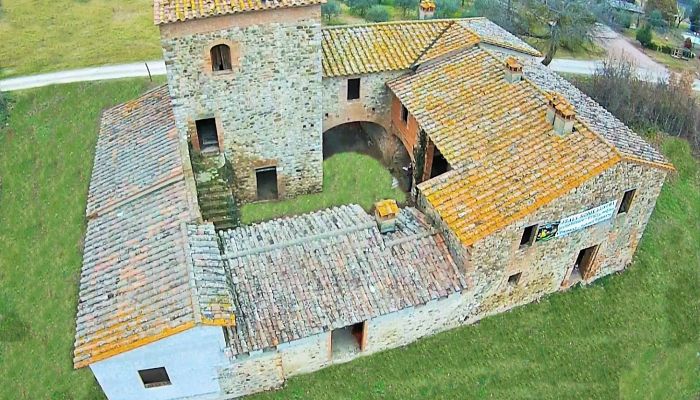 Historické borgo v Umbrii – kompletně zrestaurované a variabilně využitelné