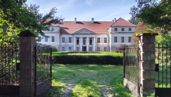 Zámek na prodej Siedlec, Velkopolské,  Polsko