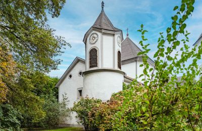 Zámek na prodej 4693 Desselbrunn, Oberösterreich, Der bezaubernde Glockenturm der Schlosskapelle