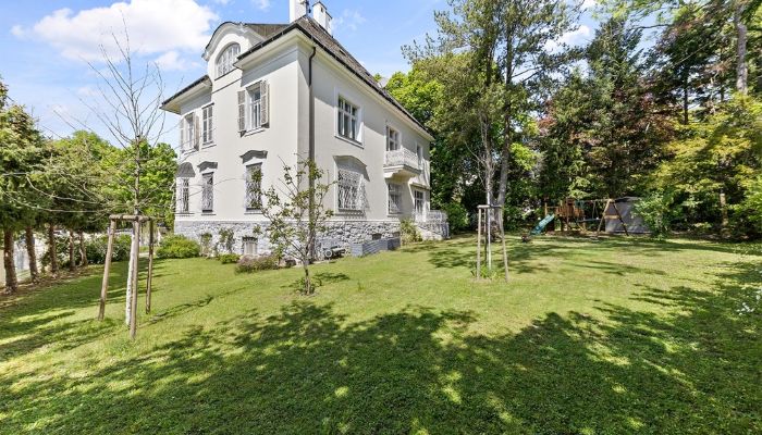 Historická vila v diplomatické čtvrti Gersthof, Vídeň