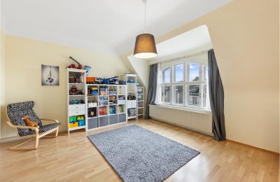 Historická vila na prodej Währing, Wien, Ein Zimmer des ausgebauten Dachgeschosses