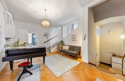 Historická vila na prodej Währing, Wien, Das helle Entrée in der Bel Étage