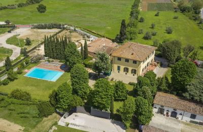 Historická vila na prodej Bagno a Ripoli, Toscana, Foto z dronu