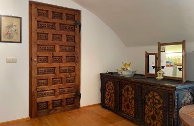 Zámek na prodej 84375 Kirchdorf am Inn, Hofmarkstraße 2, Bayern, Einliegerwohnung im EG: Badezimmertüre