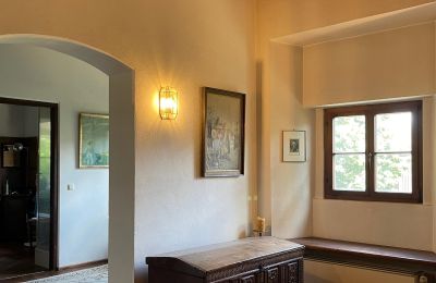 Zámek na prodej 84375 Kirchdorf am Inn, Hofmarkstraße 2, Bayern, 1. Stock: Wohnzimmer zum Bad-Vorzimmer