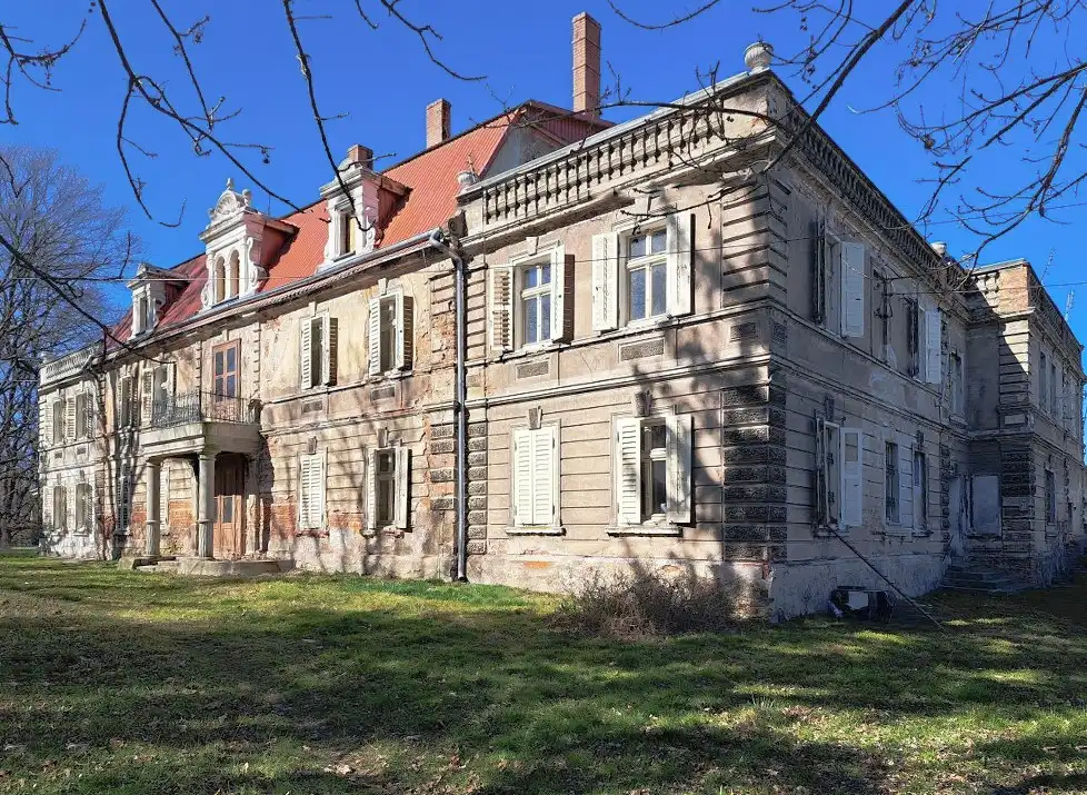 Obrázky Zámeček s parkem u Wałbrzychu