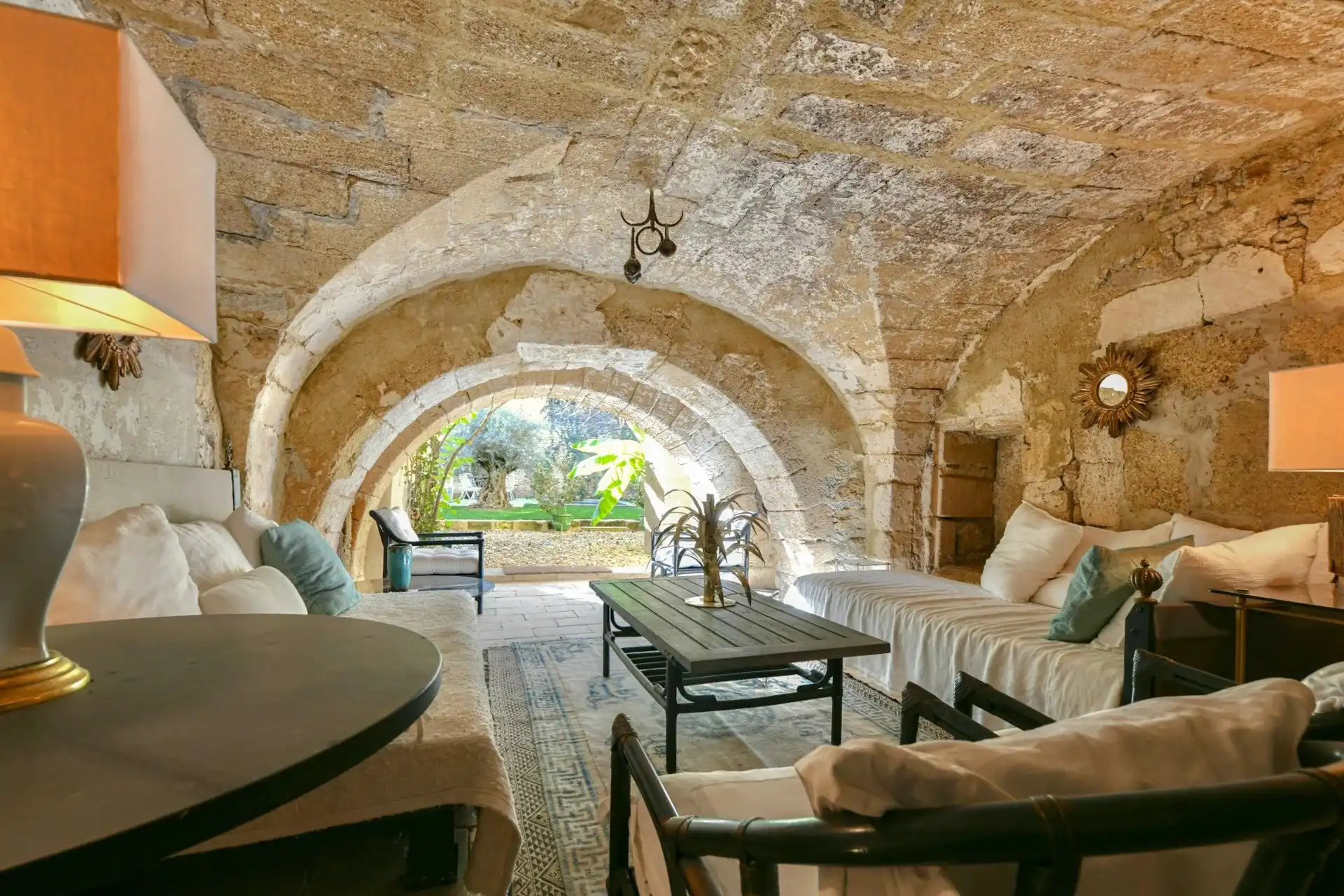 Obrázky Restaurovaný historický dům s bazénem a zahradou v Uzès