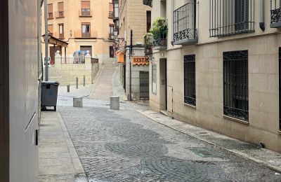 Reprezentativní byt v historické budově na prodej Toledo, Amador de los Ríos 2, Castilla-La Mancha, Foto 51/54