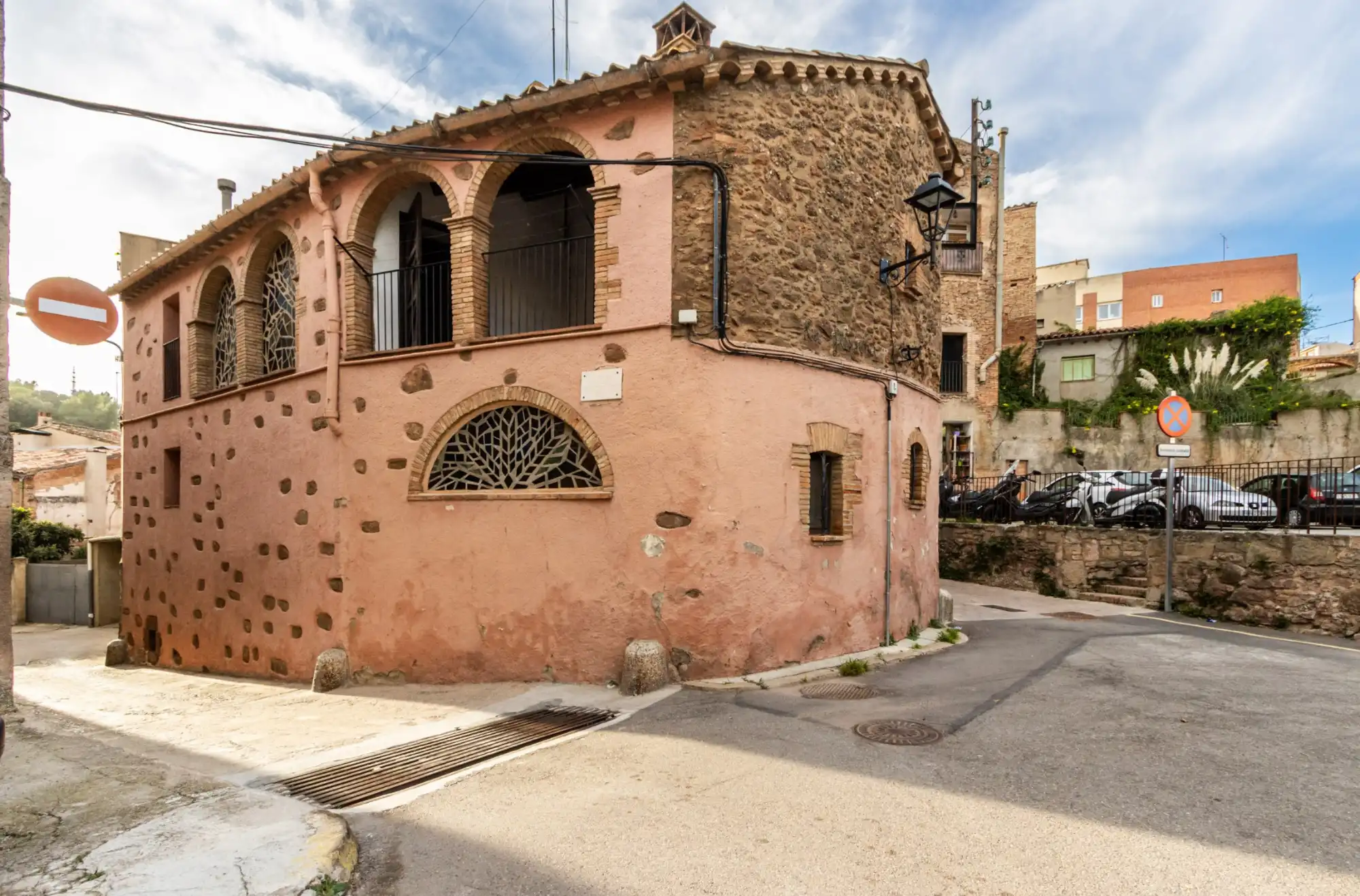 Sant Llorenç Savall, Katalánsko na prodej
