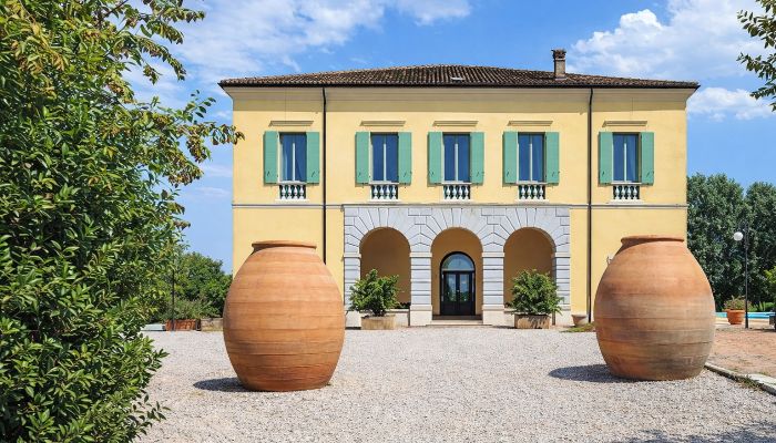 Historická vila na prodej Goito, Lombardia