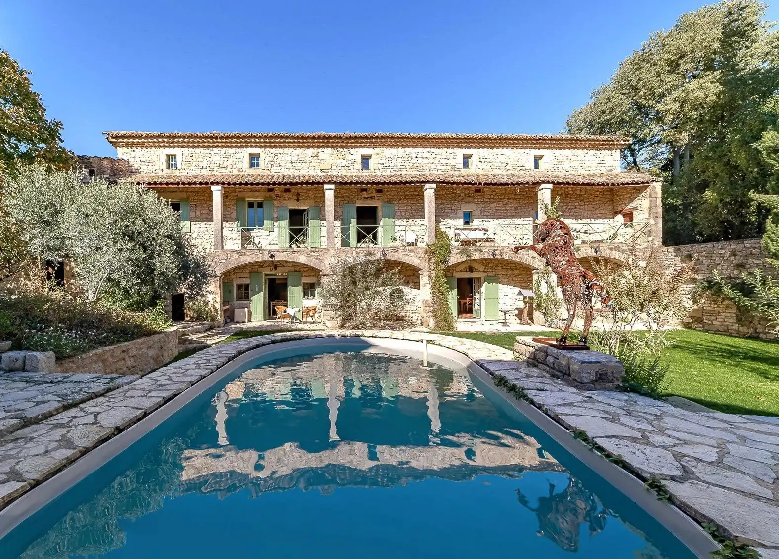 Obrázky Rezidence poblíž Uzès se dvěma samostatnými obytnými jednotkami