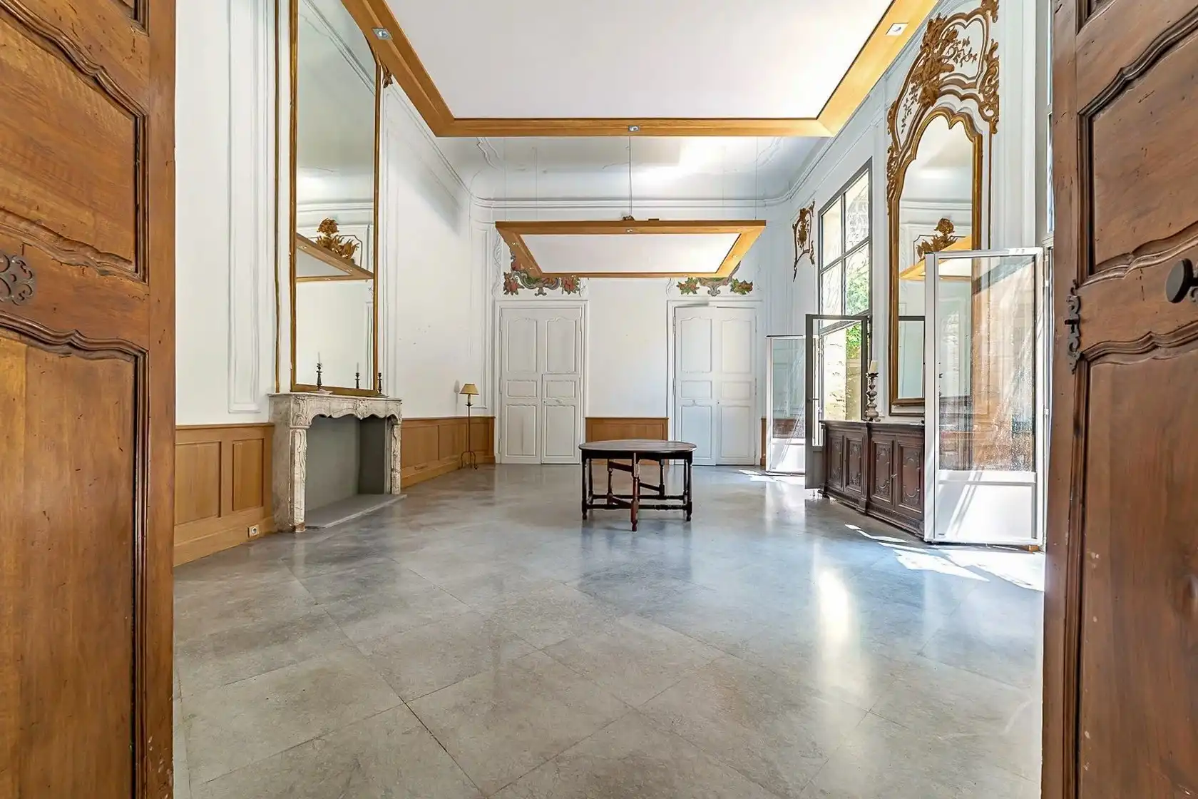 Obrázky Apartmán 190 m² s zahradou v historické vile