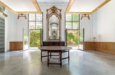 Reprezentativní byt v historické budově na prodej Uzès, Occitanie, Foto 6/30