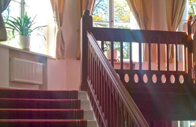 Historická vila na prodej Dolní Slezsko, Schodiště