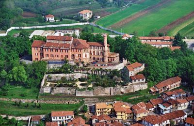 Historické nemovitosti, Castello Caselette u Turína – Zámek na Monte Musinè